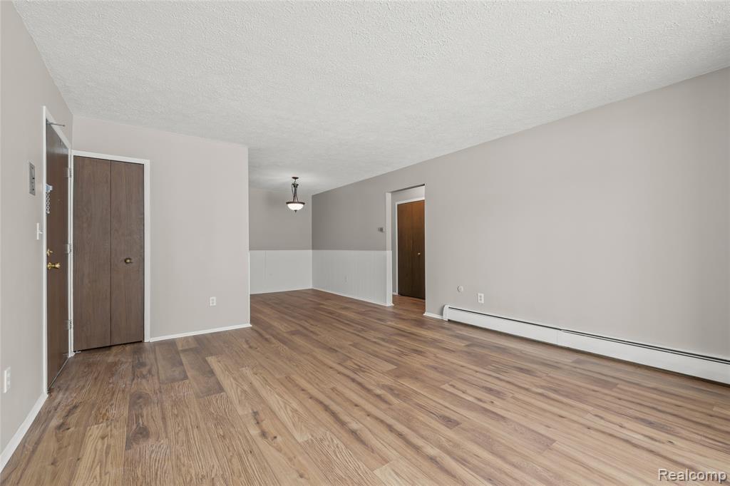 4909 Crooks Road, Unit D6 Royal Oak, MI 48073 - Photo 8 of 16