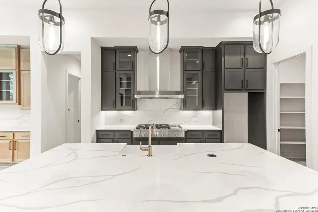 $1,099,900 | 22424 Hastings Mesa, Garden Ridge, TX 78266