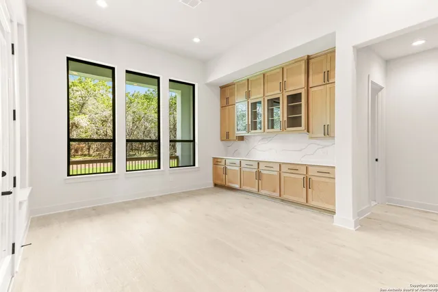 $1,099,900 | 22424 Hastings Mesa, Garden Ridge, TX 78266