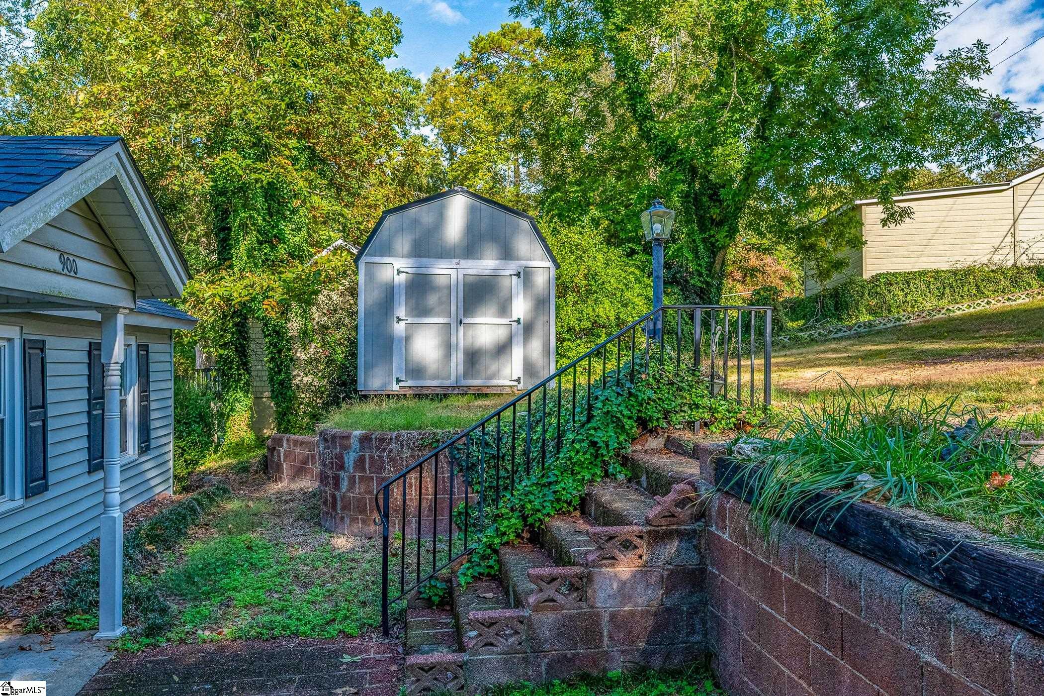 900 Lakeside Drive Anderson, SC 29621 - Photo 4 of 29