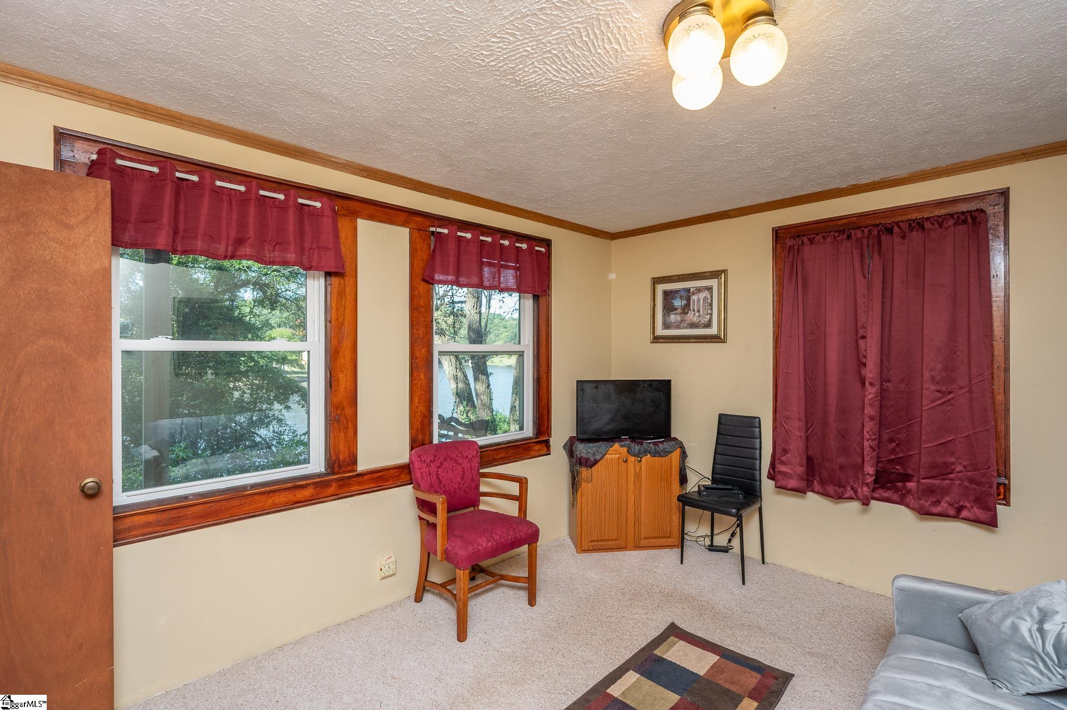 900 Lakeside Drive Anderson, SC 29621 - Photo 6 of 29