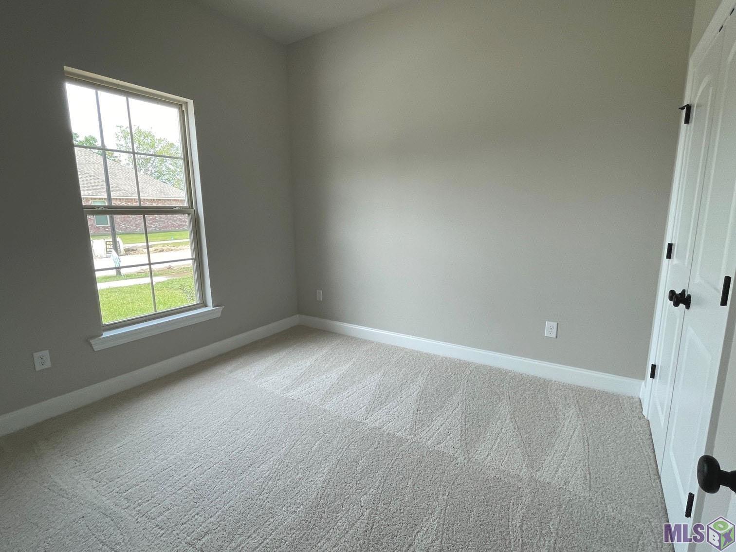 4609 Deep Crk Drive Baton Rouge, LA 70817 - Photo 8 of 11