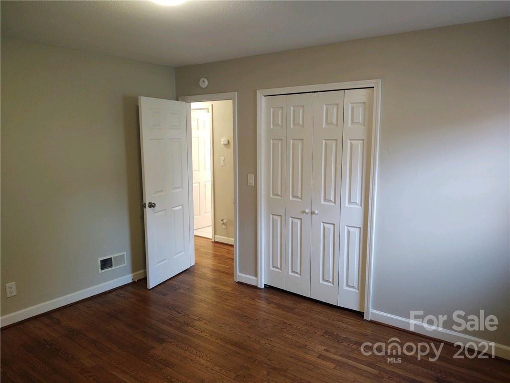 807 Tryon Street Shelby, NC 28150 - Photo 2 of 12 Gallery Image 2