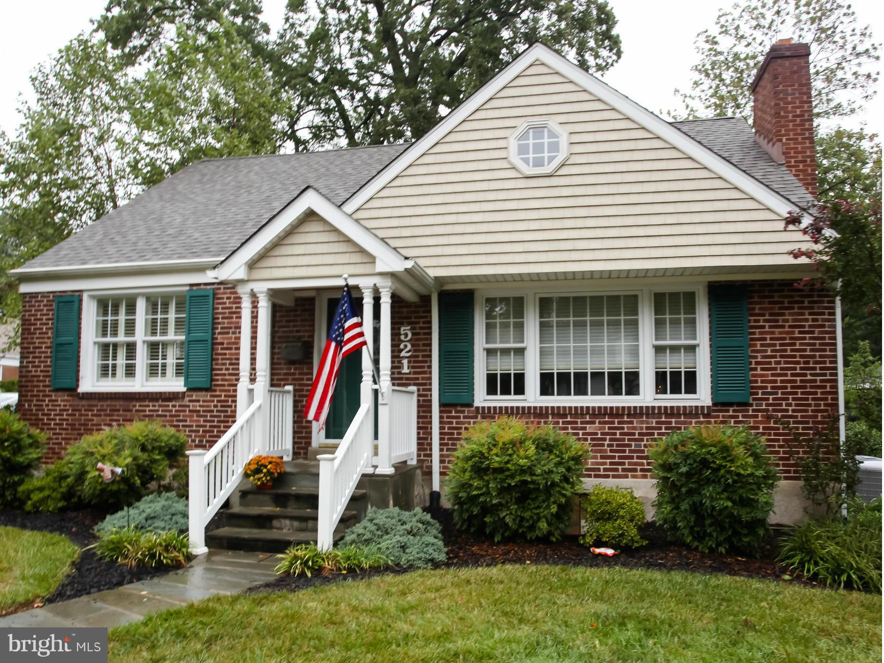 521 South Rolling Road Baltimore, MD 21228 - Photo 1 of 29 Exterior (Front)
