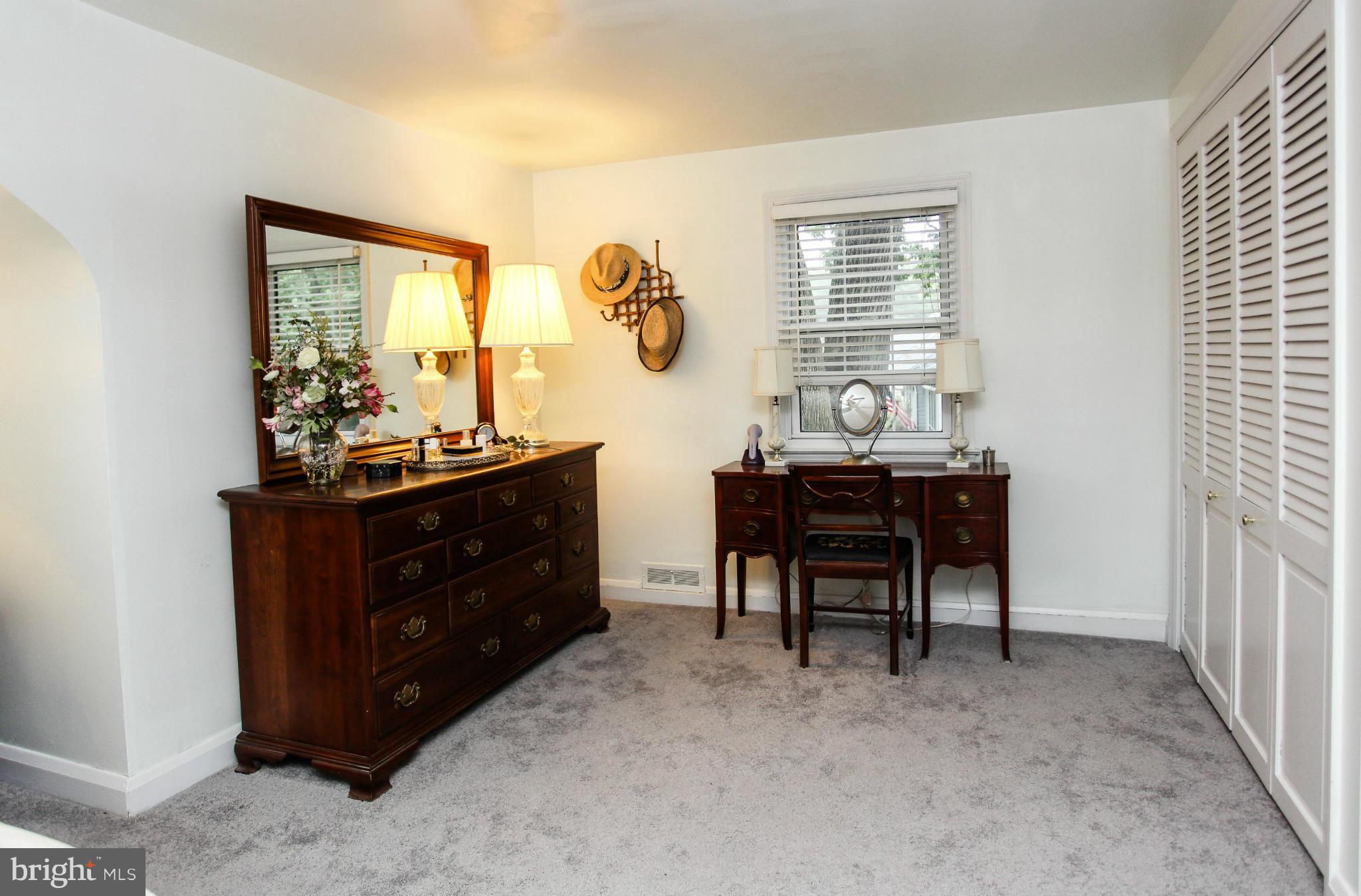 521 South Rolling Road Baltimore, MD 21228 - Photo 16 of 29 Bedroom (Master)