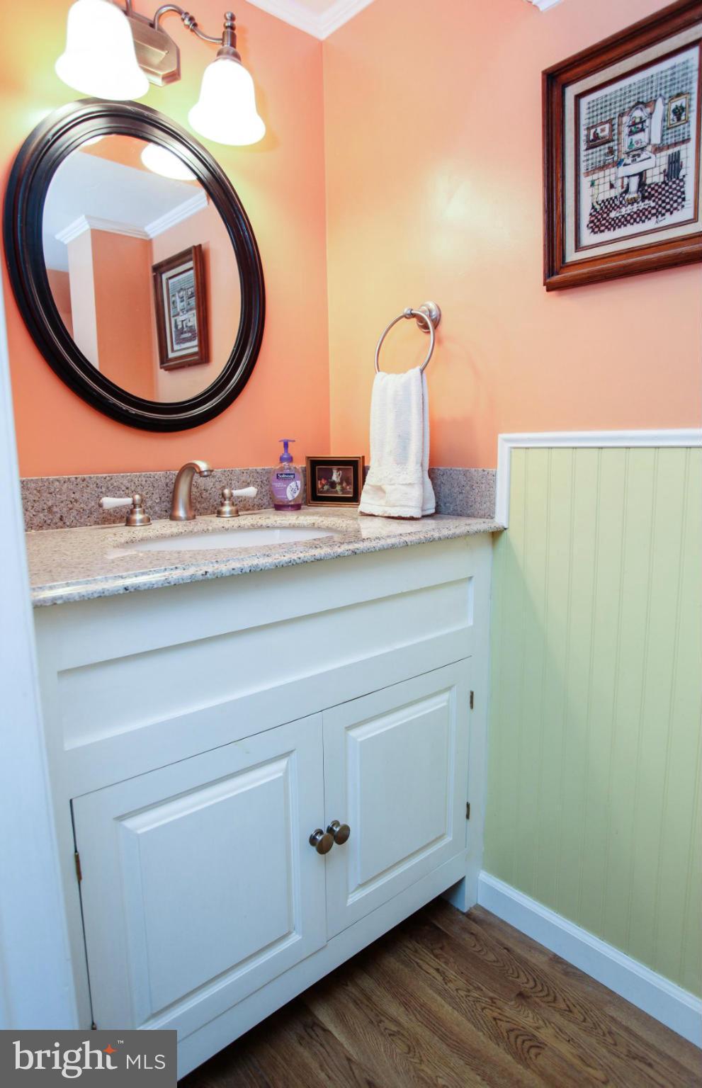 521 South Rolling Road Baltimore, MD 21228 - Photo 22 of 29 Bath