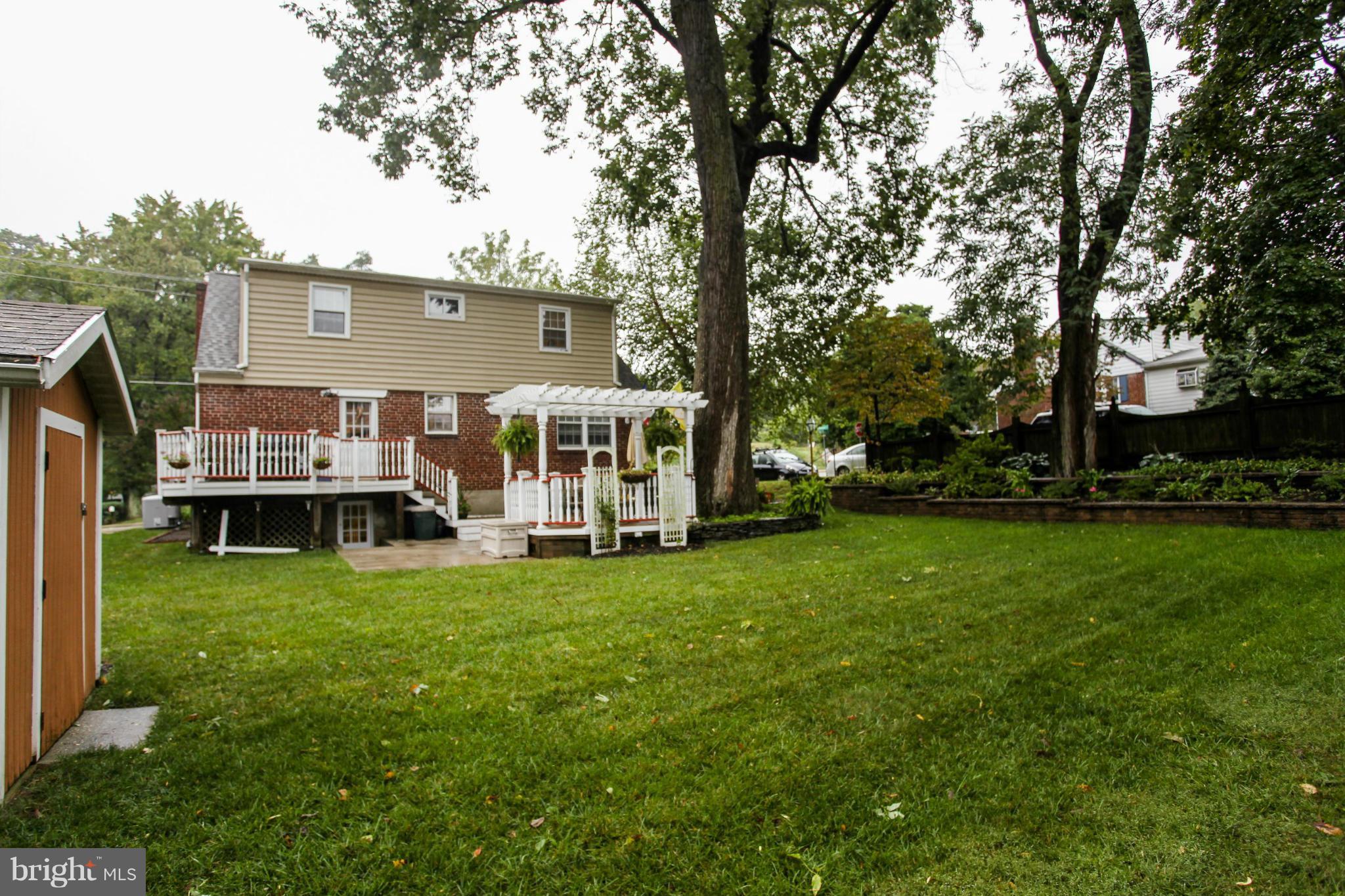 521 South Rolling Road Baltimore, MD 21228 - Photo 26 of 29 Exterior (Rear)