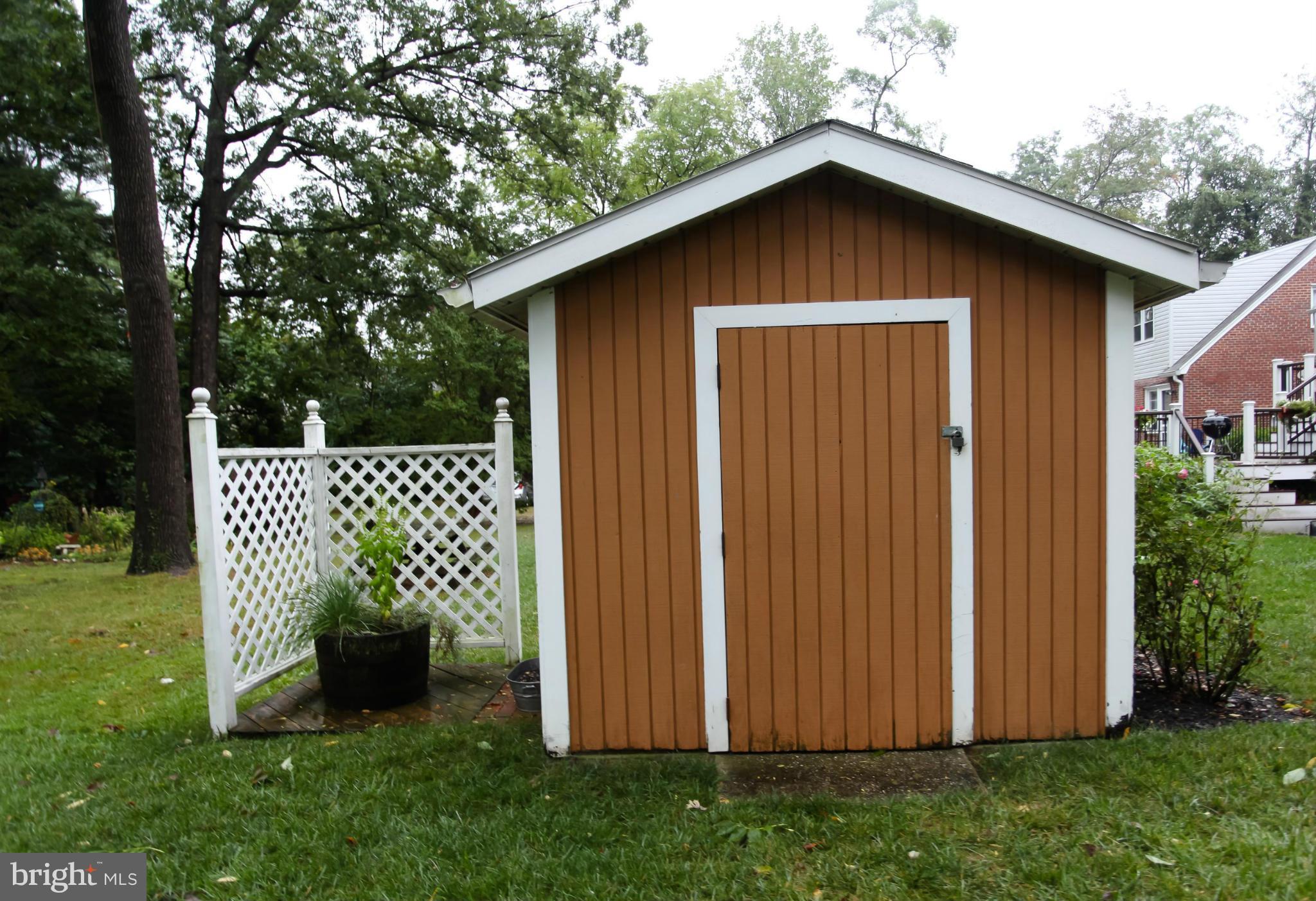 521 South Rolling Road Baltimore, MD 21228 - Photo 27 of 29 Exterior (General)