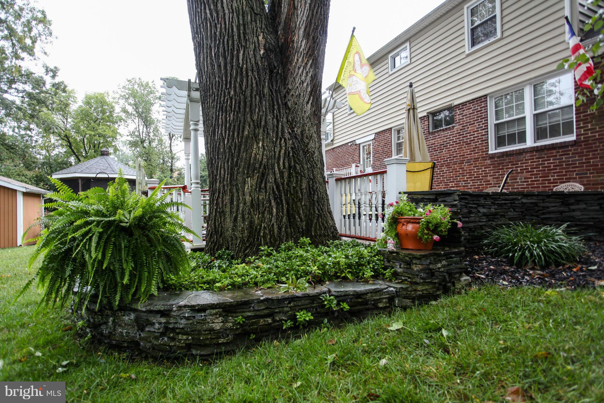 521 South Rolling Road Baltimore, MD 21228 - Photo 28 of 29 Exterior (Rear)