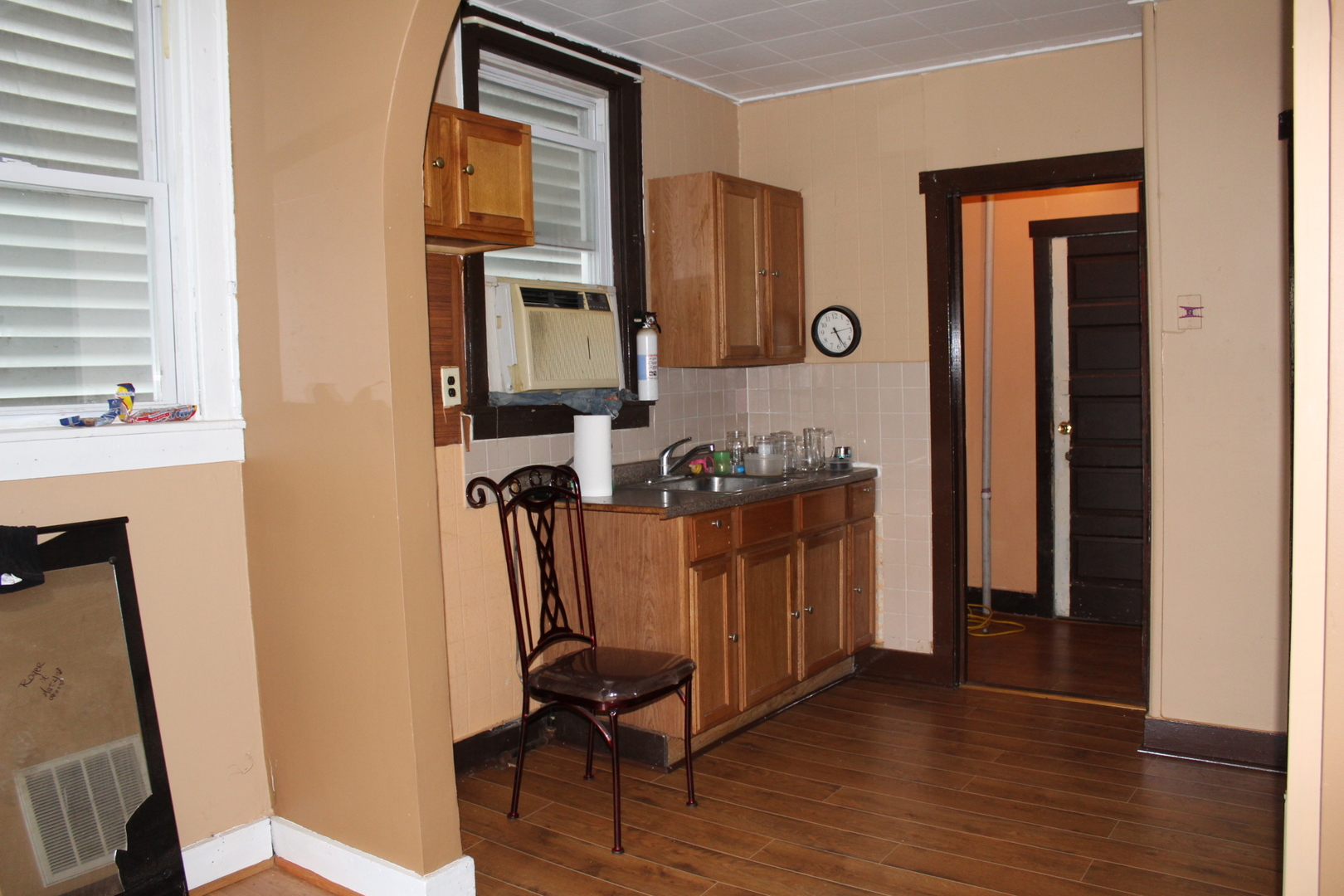 4805 South Elizabeth Street Chicago, IL 60609 - Photo 4 of 12