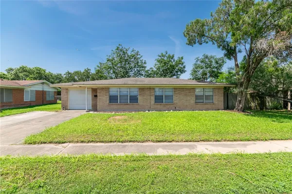 $209,900 | 4310 Schanen Boulevard, Corpus Christi, TX 78413