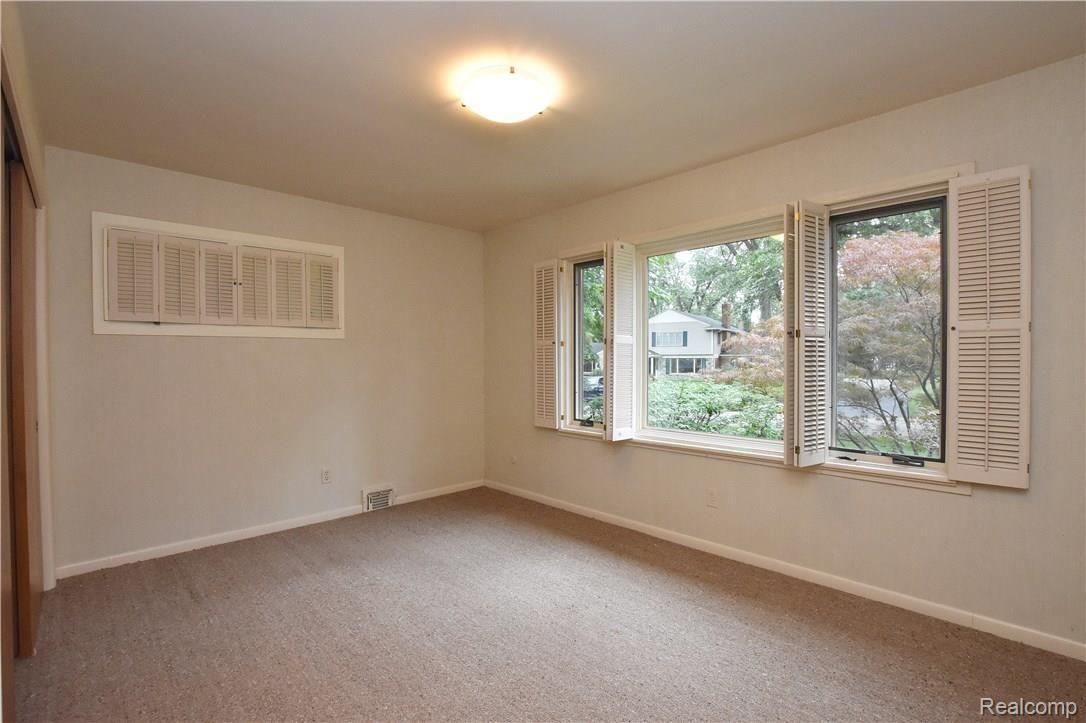 2485 Worcester Road West Bloomfield, MI 48323 - Photo 33 of 40 Worcester2485new_32.JPG