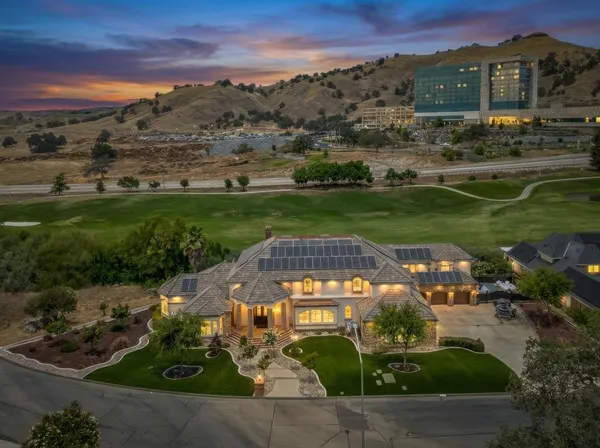 $1,850,000 | 21700 Westmere Lane, Friant, CA 93626