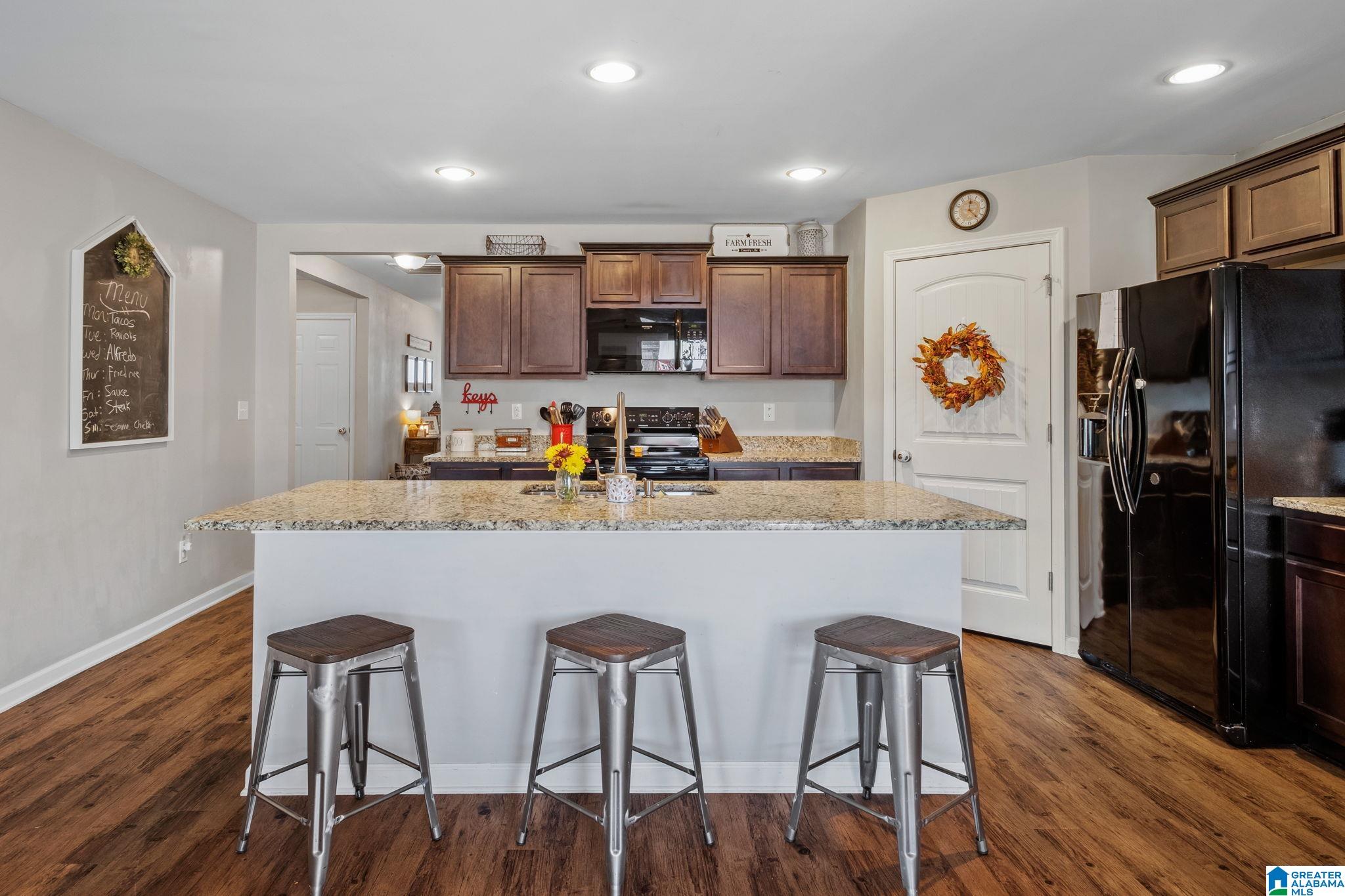 213 Leonards Court Calera, AL 35040 - Photo 7 of 38