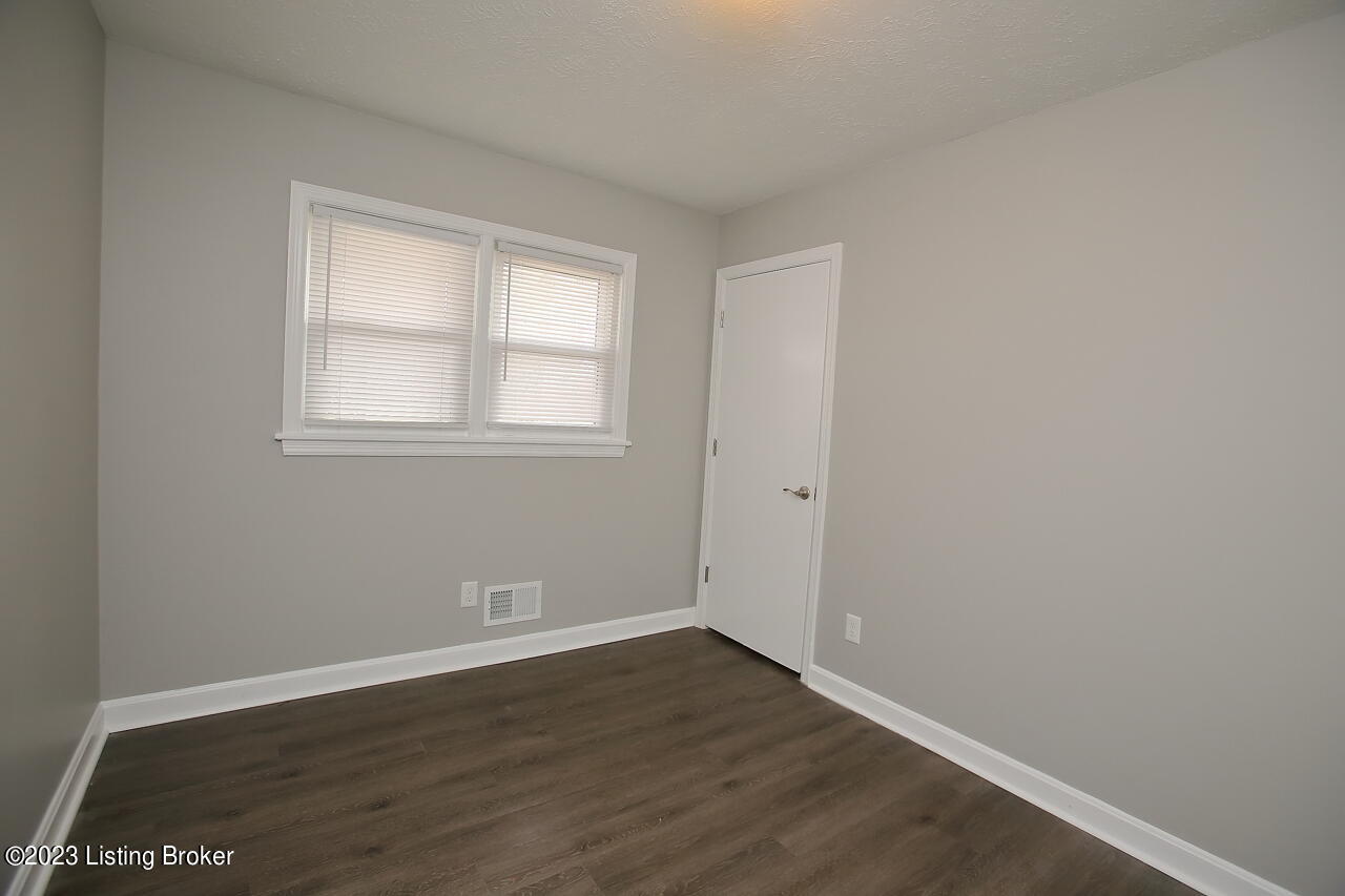 3454 Fern Lea Road Louisville, KY 40216 - Photo 35 of 56 Bedroom 4