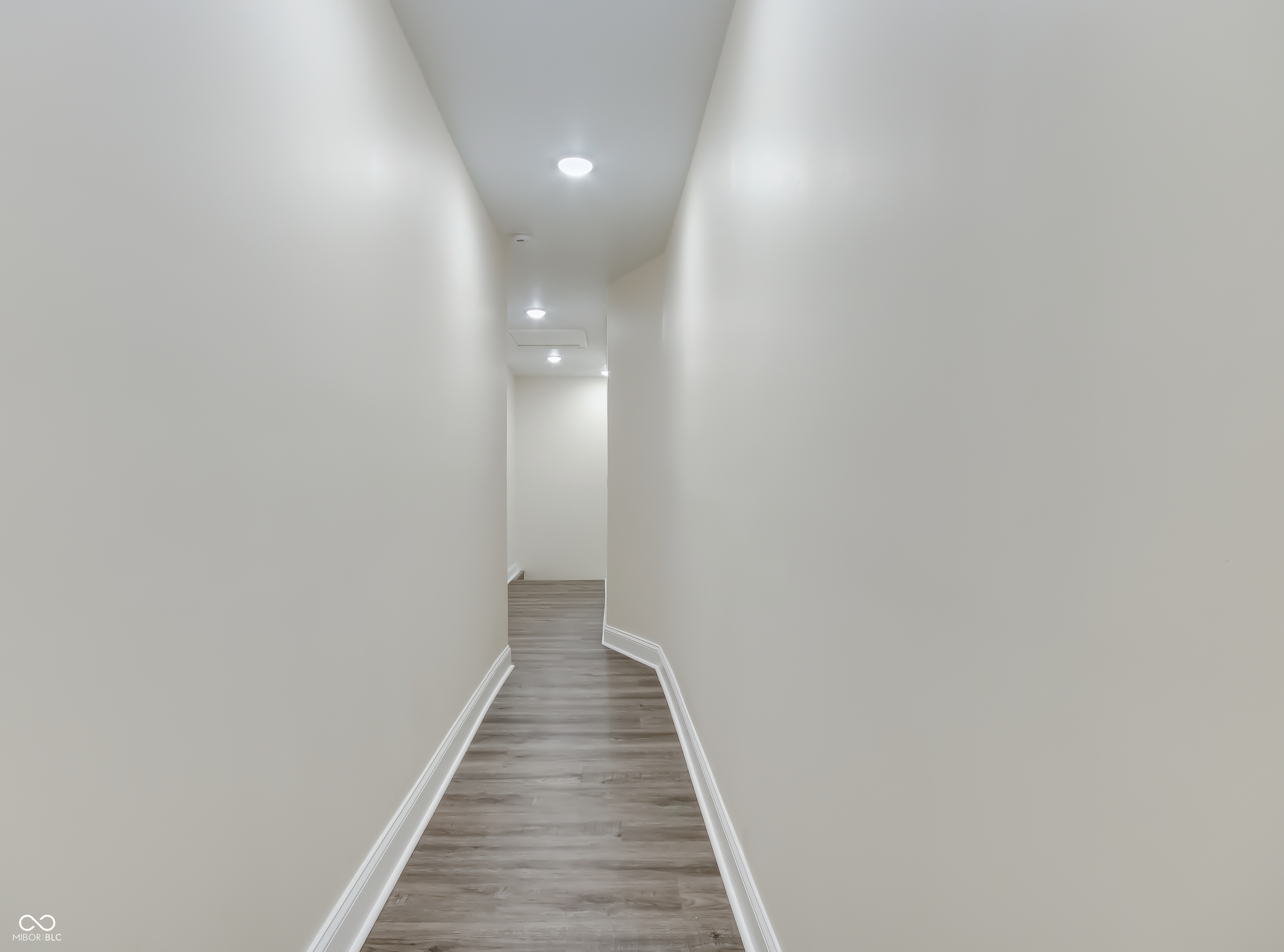 19 North Ritter Avenue Indianapolis, IN 46219 - Photo 18 of 42