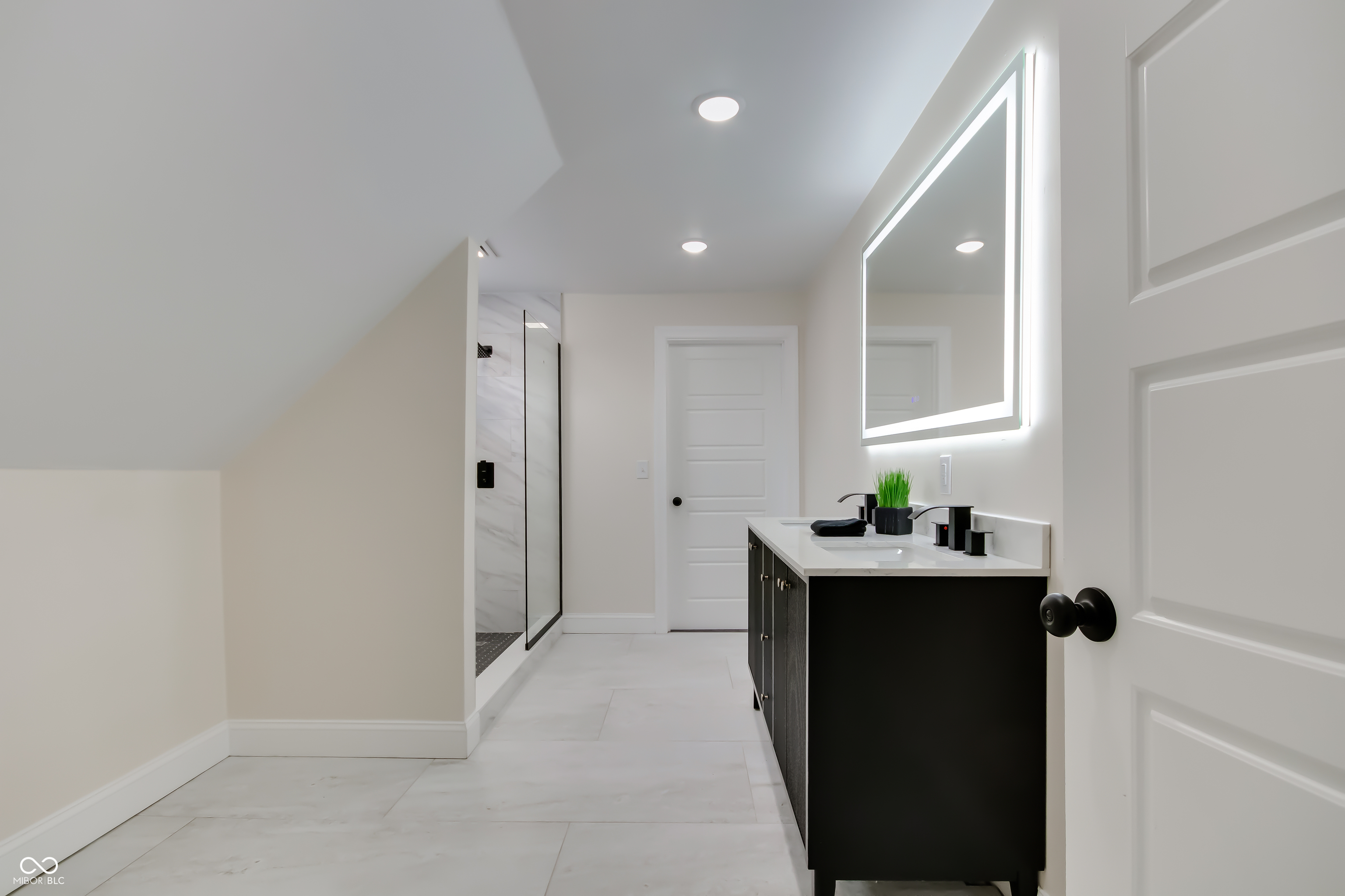 19 North Ritter Avenue Indianapolis, IN 46219 - Photo 19 of 42