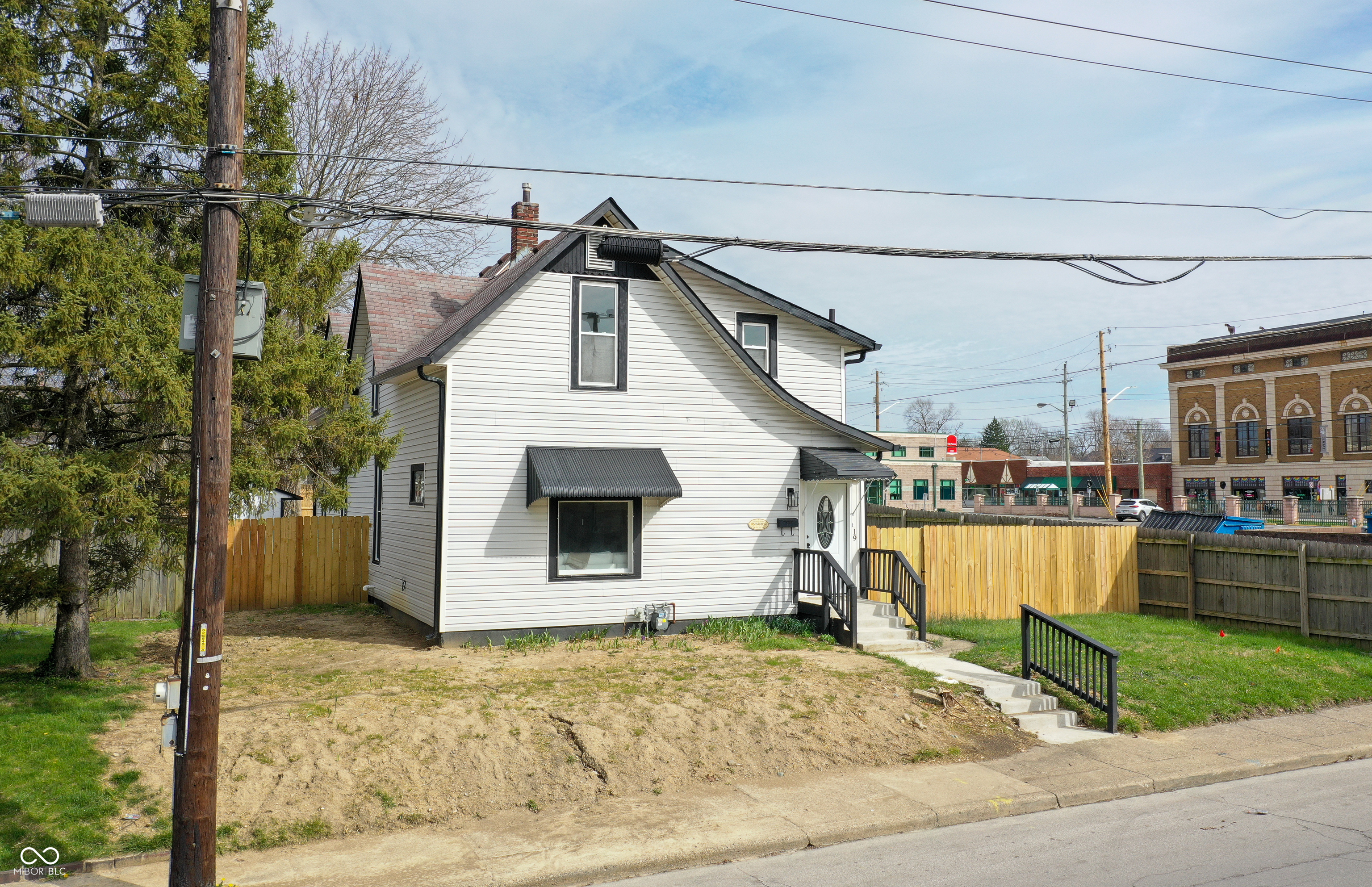 19 North Ritter Avenue Indianapolis, IN 46219 - Photo 5 of 42