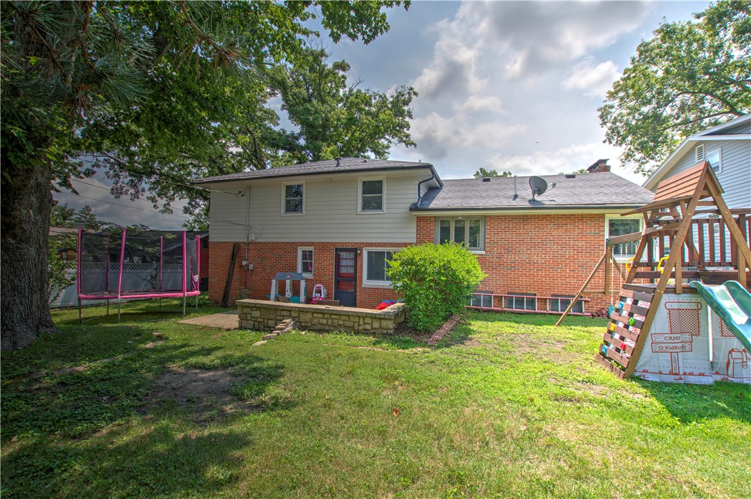 61 Eastmoreland Drive Decatur, IL 62521 - Photo 25 of 28 Gallery Image 25