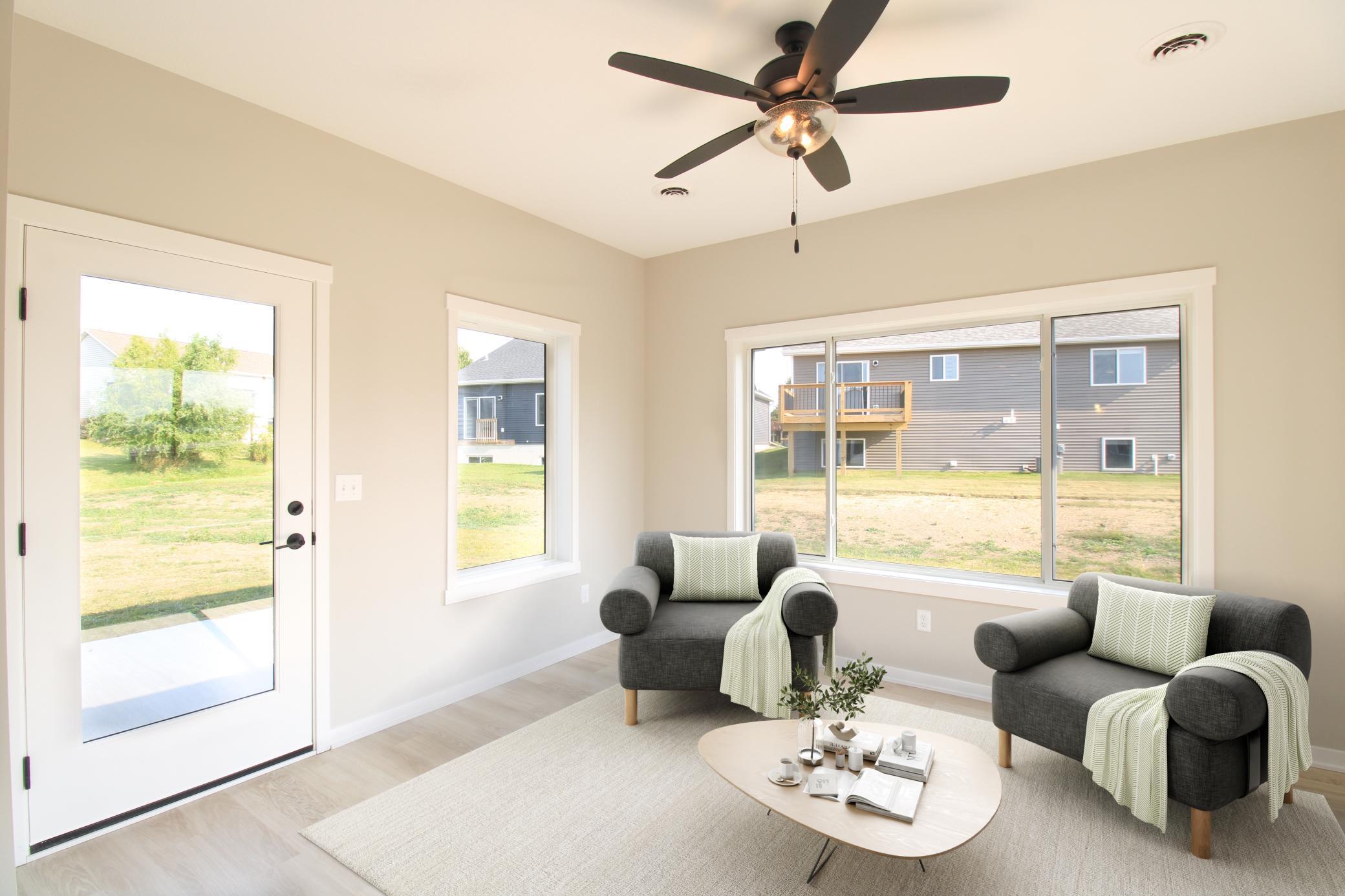 864 Bucknell Lane Southeast Stewartville, MN 55976 - Photo 6 of 13