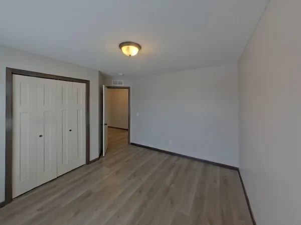 $3,409 | 16043 Estate Lane, Lakeville, MN 55044