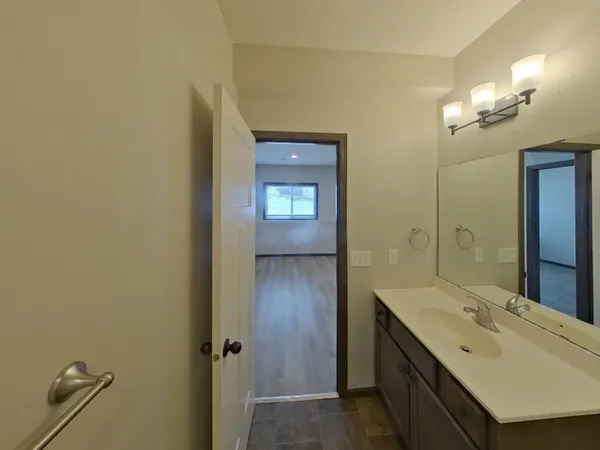 $3,409 | 16043 Estate Lane, Lakeville, MN 55044