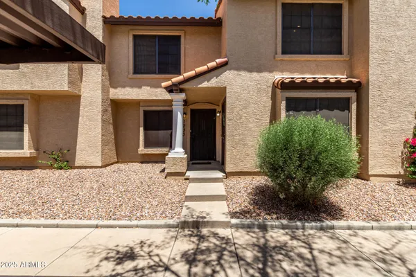 $270,000 | 921 West University Drive, Unit 1232, Mesa, AZ 85201
