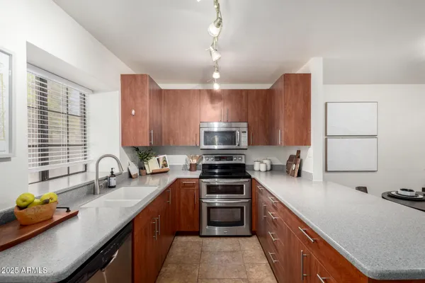 $270,000 | 921 West University Drive, Unit 1232, Mesa, AZ 85201