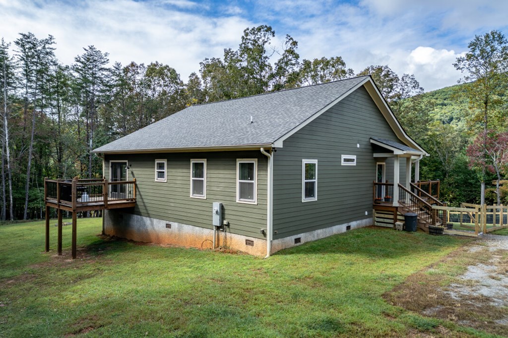 7450 Hooper Cove Road Young Harris, GA 30582 - Photo 44 of 70 Gallery Image 44