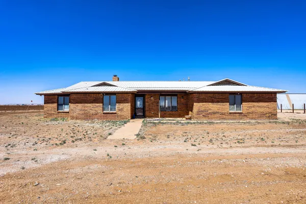 $300,000 | 1360 County Road 13, Tahoka, TX 79373