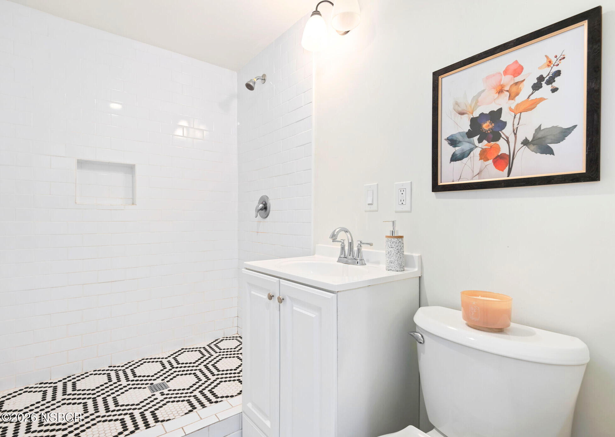 3660 Rucker Road Lompoc, CA 93436 - Photo 13 of 21 Hall Bath