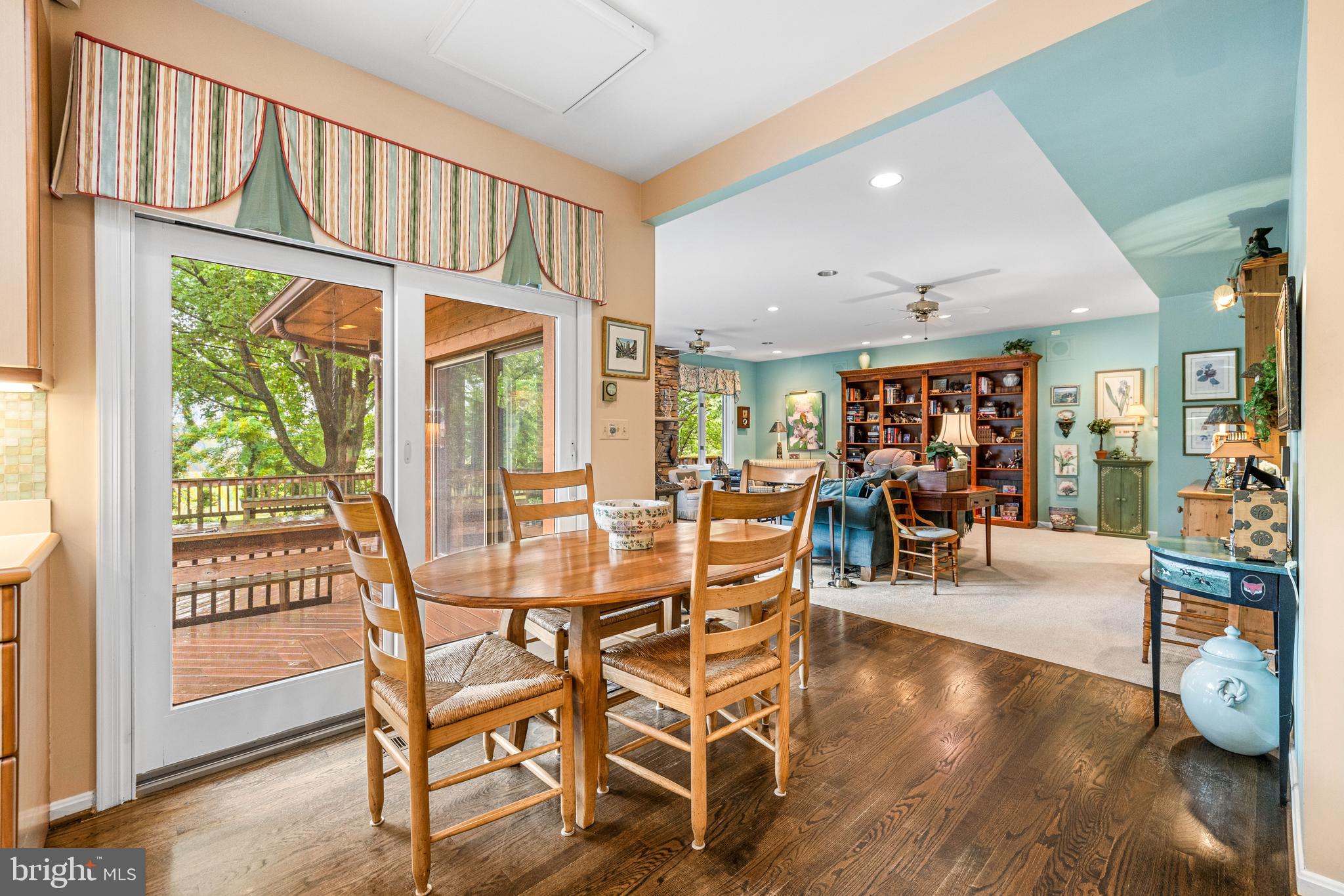 76 Seminary Farm Road Lutherville-Timonium, MD 21093 - Photo 23 of 50 Breakfast Area