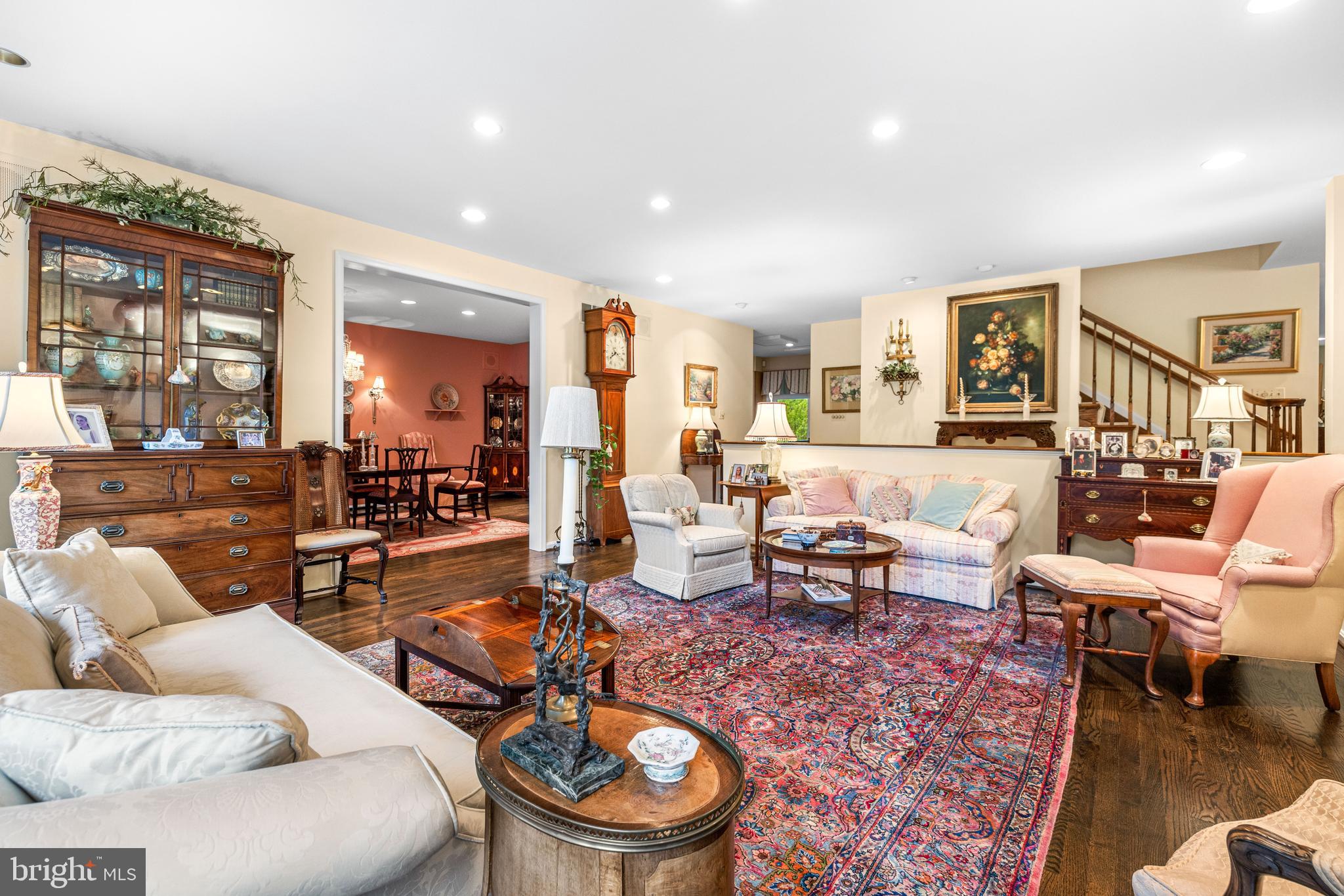 76 Seminary Farm Road Lutherville-Timonium, MD 21093 - Photo 10 of 50 Living Room