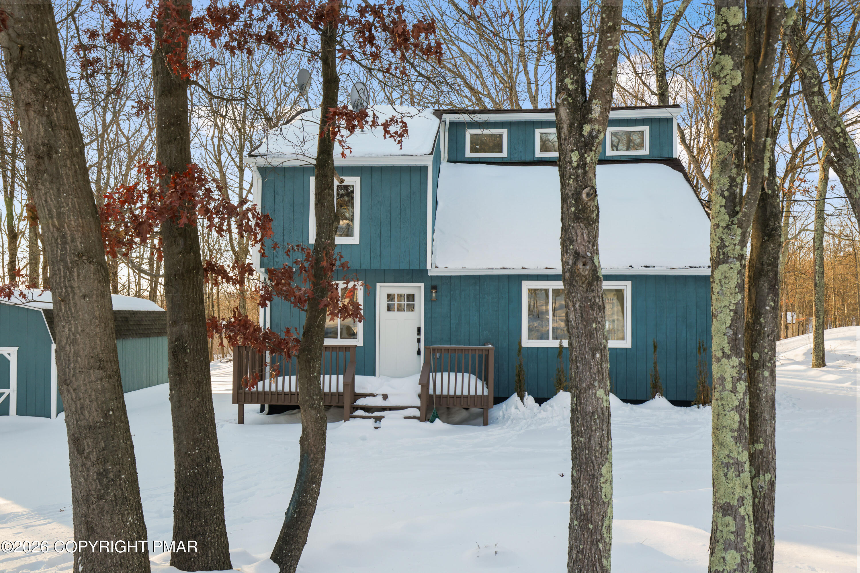 147 Pocono Boulevard Bushkill, PA 18324 - Photo 2 of 40 RBP56410