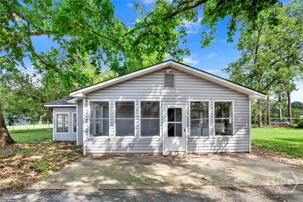 $275,000 | 1109 Highway 80, Bloomingdale, GA 31302