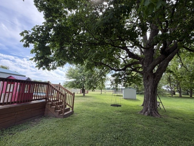 4373 East 250th Road Mendota, IL 61342 - Photo 18 of 26 a view of a garden with a tree