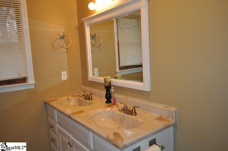831 State Rd S-42-4257 Chesnee, SC 29323 - Photo 13 of 17 Gallery Image 13
