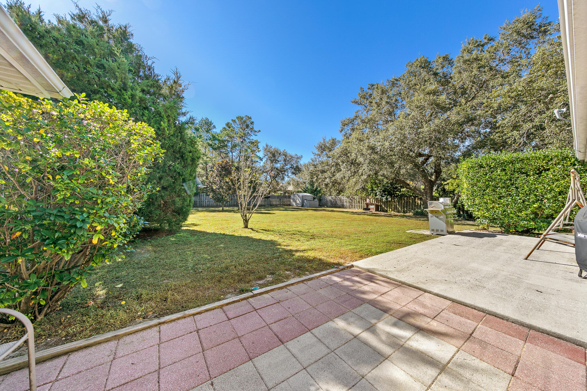 6735 Britt Street Navarre, FL 32566 - Photo 38 of 42 a view of a backyard
