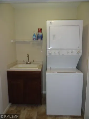 $1,350 | 17092 Adelmann Street Southeast, Prior Lake, MN 55372