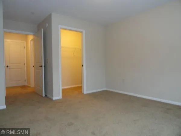 $1,350 | 17092 Adelmann Street Southeast, Prior Lake, MN 55372