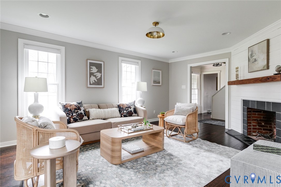 2831 Earlswood Road Midlothian, VA 23113 - Photo 5 of 47 a living room with furniture and a fireplace