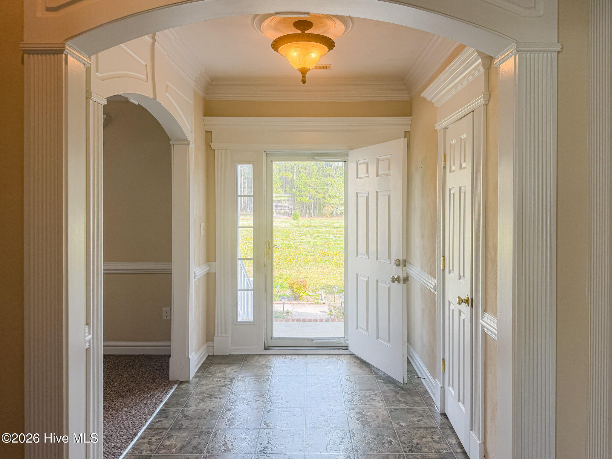 121 Scotland Road Camden, NC 27921 - Photo 3 of 46 Foyer