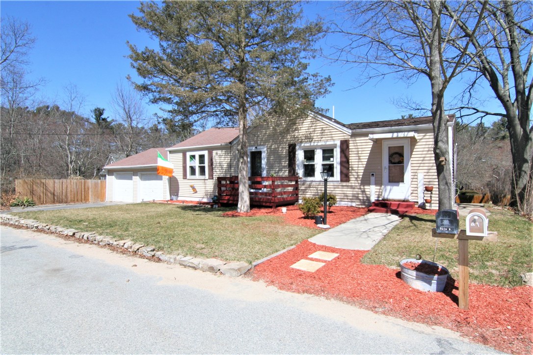 41 Martin Street Coventry, RI 02816 - Photo 1 of 19