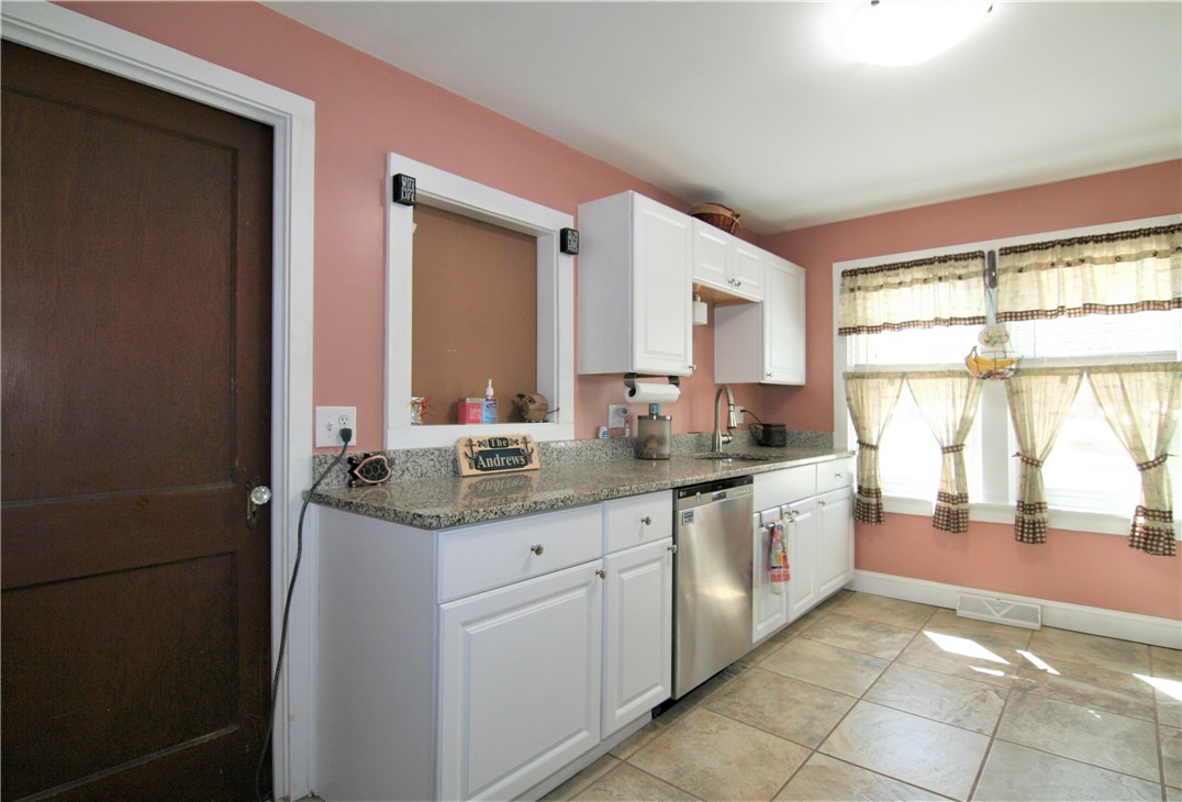 41 Martin Street Coventry, RI 02816 - Photo 6 of 19