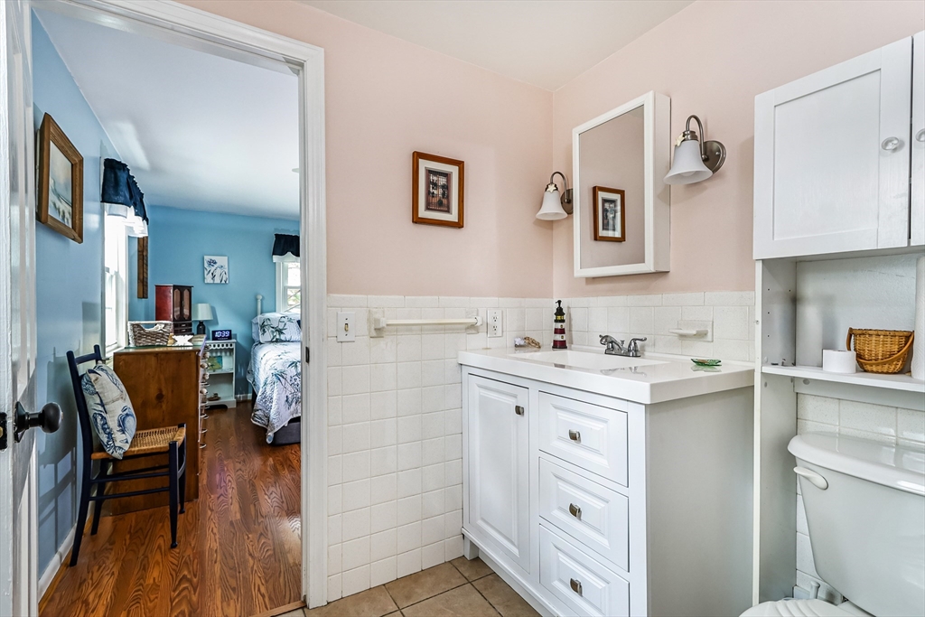 9 Hatch Road Yarmouth, MA 02664 - Photo 11 of 21