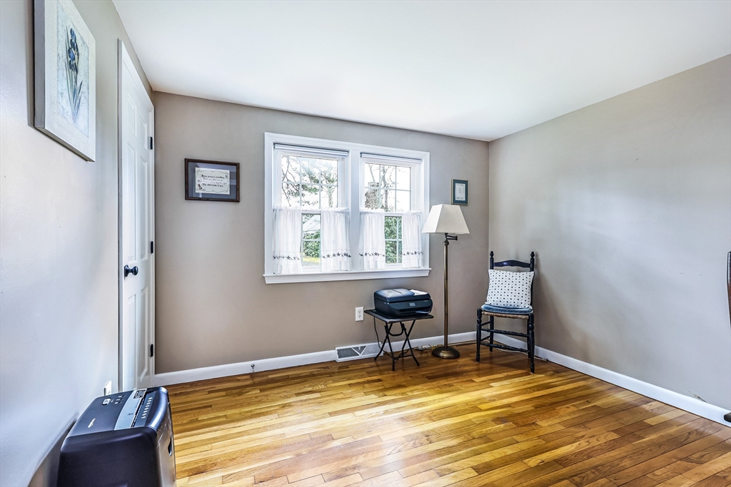 9 Hatch Road Yarmouth, MA 02664 - Photo 16 of 21