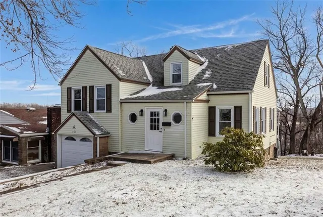 $175,000 | 409 Arlington Avenue, North Versailles, PA 15137