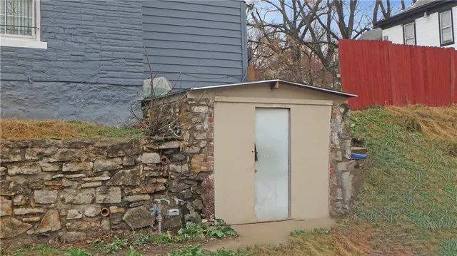 $49,900 | 3501 East 26th Street, Kansas City, MO 64127