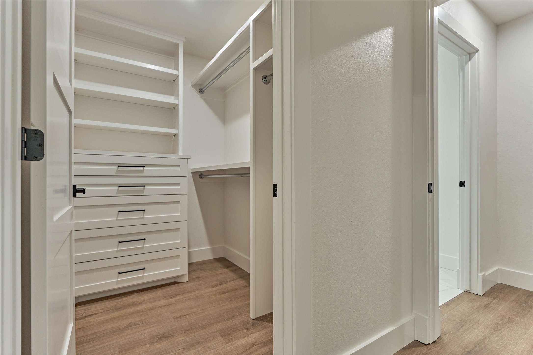 2811 Hemingway Drive Montgomery, TX 77356 - Photo 42 of 50 a view of walk in closet