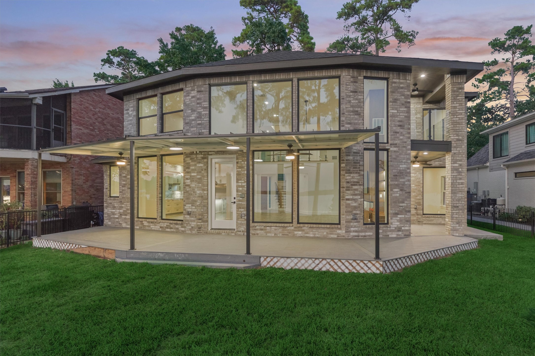 2811 Hemingway Drive Montgomery, TX 77356 - Photo 50 of 50 a view of a house with a yard
